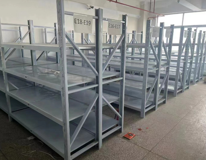 上海轻型货架回收出售